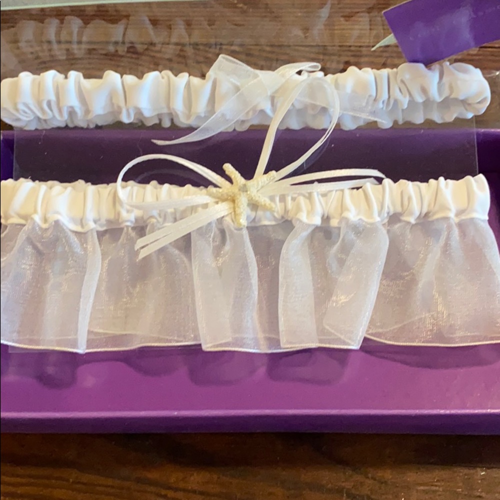 NIB Swarovski Crystal & Starfish Bridal Garter Set